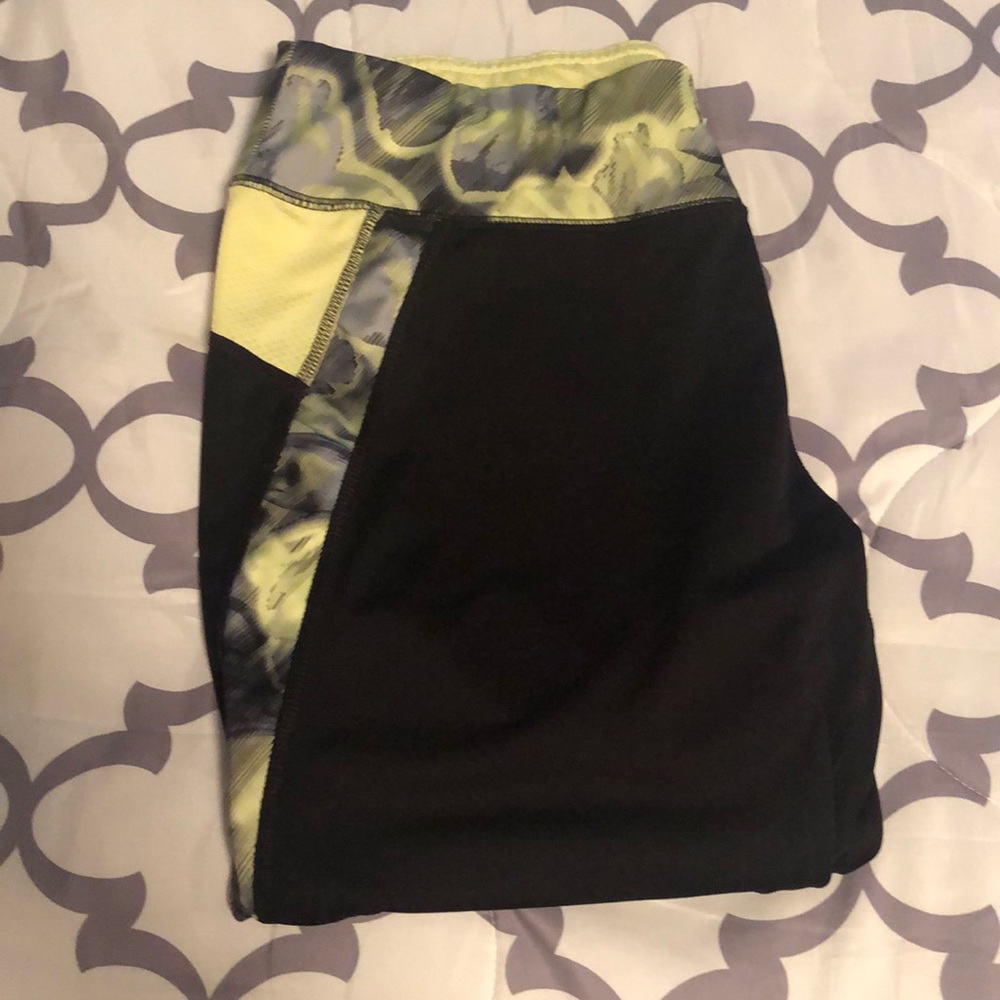 Women’s Tek Gear Capri Pants -XL